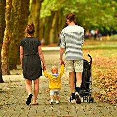 משרד החינוך יפצה עובדת שפוטרה עקב הריונה